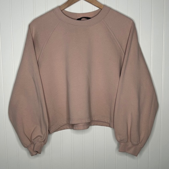Abercrombie & Fitch Tops - Abercrombie & Fitch Cropped Sweatshirt Balloon Sleeve Pink Small